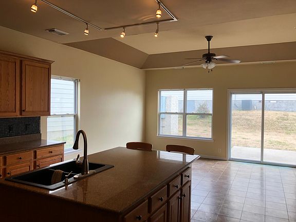 2nd image of 135 Harbor Village Dr