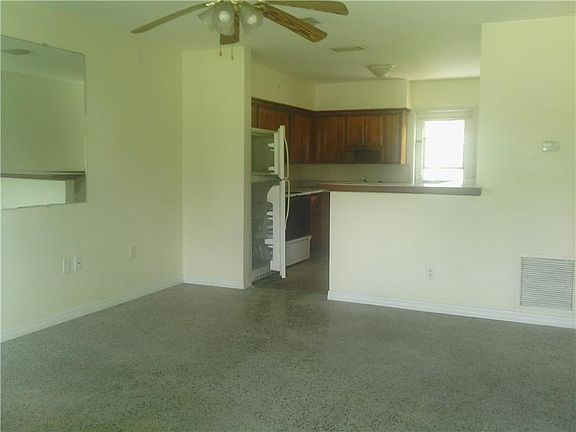 5th image of 826 22nd St