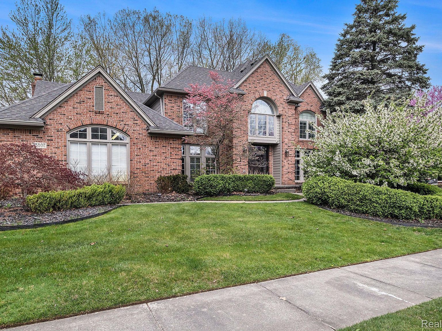 25807 Laramie Dr, Novi, MI 48374 | Zillow