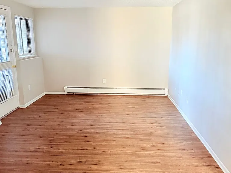 2620 King Street — Photo 8