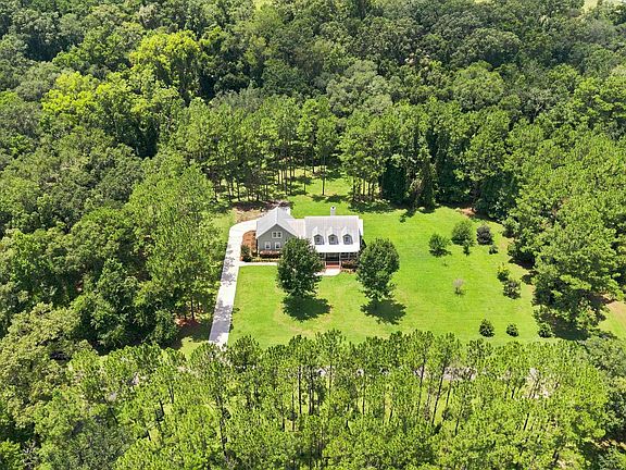 2nd image of 9737 Faraway Farm Rd