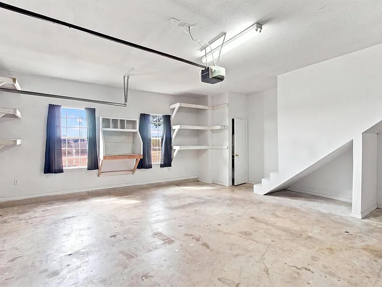 9729 FM 775 — Photo 31