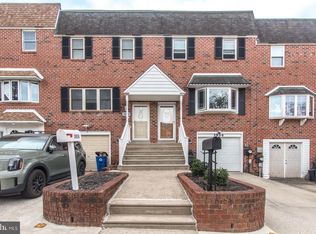 3954 Rowena Dr, Philadelphia, PA 19114