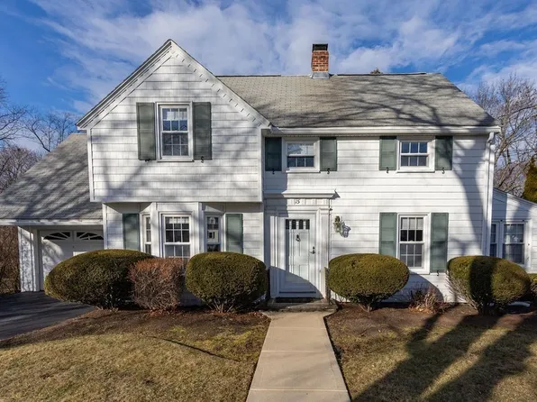 15 Darby St, Worcester, MA 01605