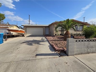 5209 Del Monte Ave, Las Vegas, NV, 89146