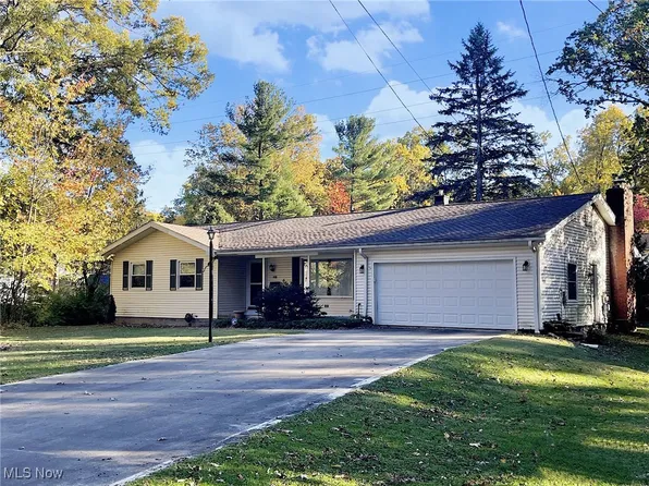 408 Valleyview Dr, Kent, OH 44240