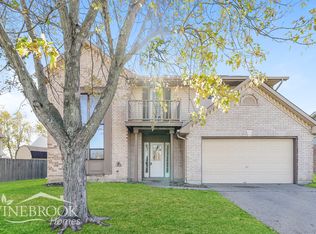 8811 Deer Plains Way, Dayton, OH 45424