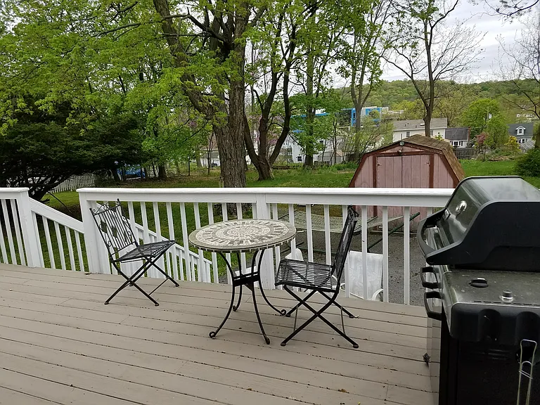 124 Murray Ave — Photo 4