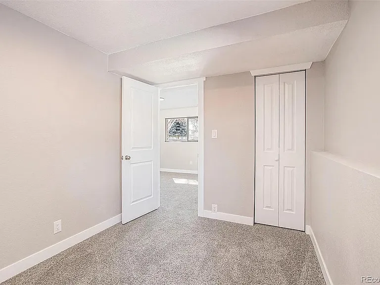 4672 Gatewood Dr — Photo 8