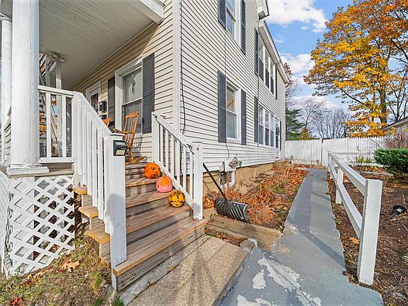 3rd image of 203 Portsmouth Avenue