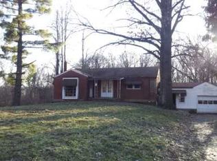 9900 South Rd, Fairview Heights, IL 62208