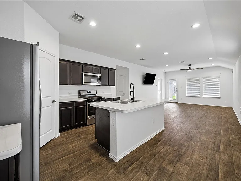 16691 Lonely Pines Dr — Photo 12