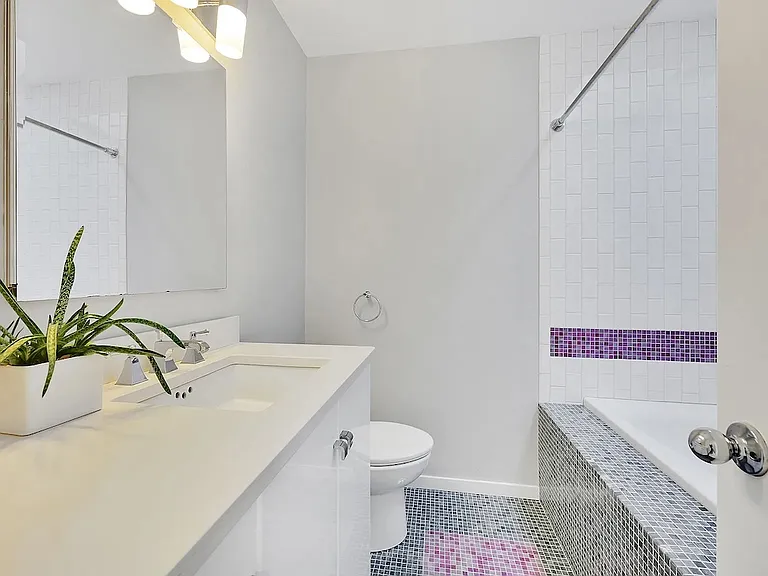 33 Bayberry Ln — Photo 8