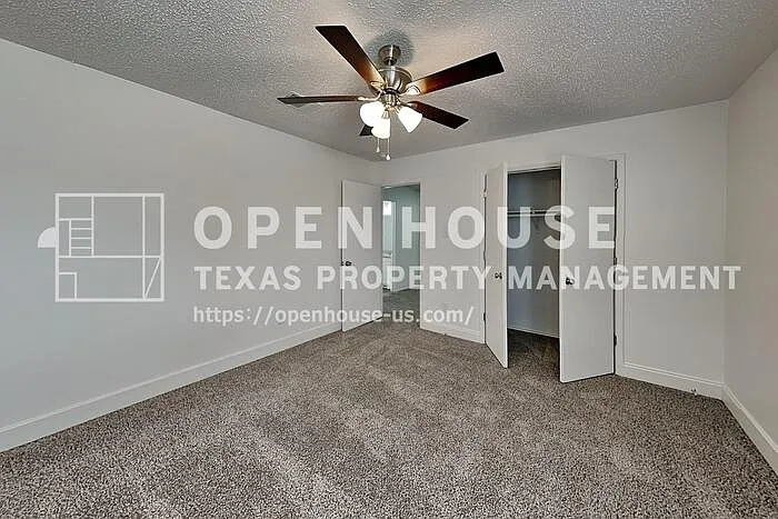 7900 Canoe Ridge Ln — Photo 16