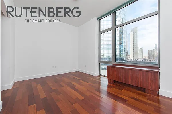 Rented by R New York | media 25