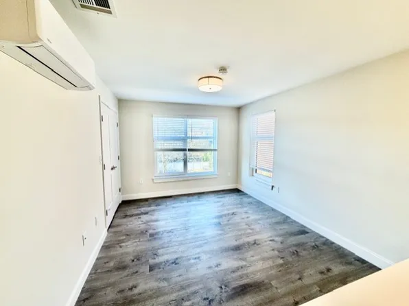882 Massachusetts Ave, Arlington, MA