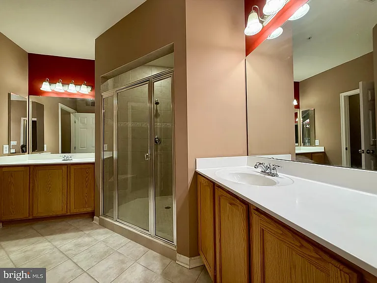 2328 Forest Ridge Ter #6 — Photo 23