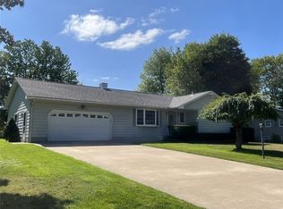 5231 W 52nd St, Fairview, PA 16415