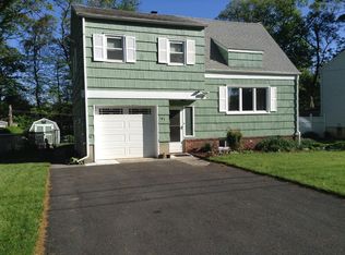 101 Pearl Pl, Dunellen, NJ 08812