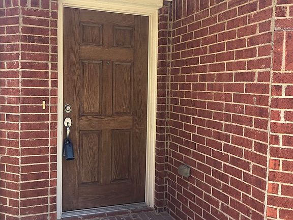 2nd image of 3109 Hollow Valley Dr