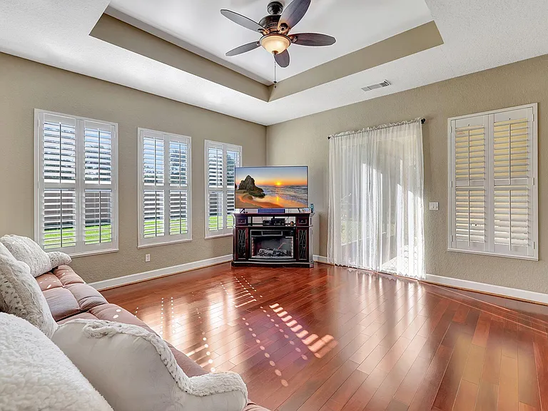 827 SW Grand Reserves Blvd — Photo 10