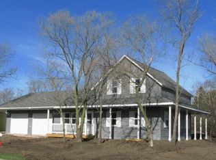 635 3rd St NE, Perham, MN 56573