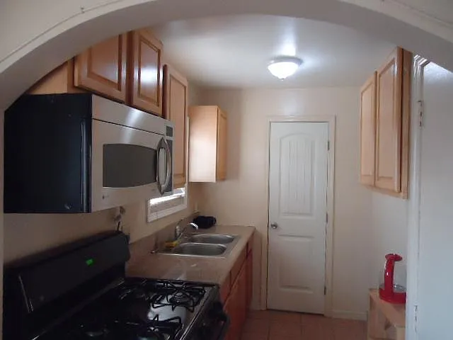 4 bed, $1,495 — Photo 4