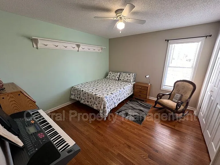 1014 Old Mill Rd — Photo 14