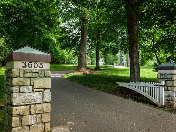 4th image of 3605 Glenview Ave