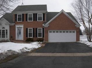 2408 Fabish Ct, Schaumburg, IL