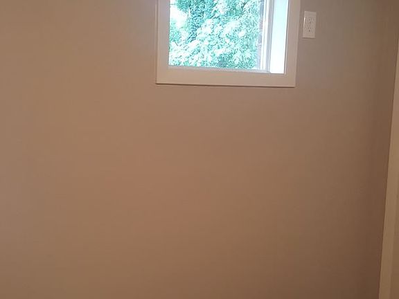 5th image of 1005 Yanceyville St APT F