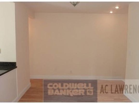 3rd image of 405 W 44th St