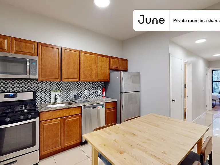 362 Parkside Ave #B — Photo 5