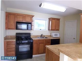 5th image of 5533 Wisteria Ave