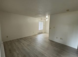 10944 SE 223rd St #D, Kent, WA