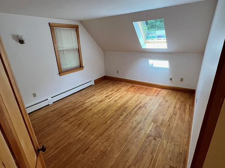 180 Foss Hill Rd — Photo 7