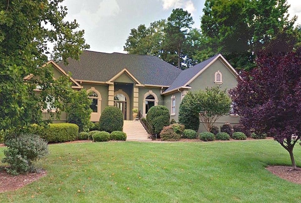 1st image of 409 Sebring Ct