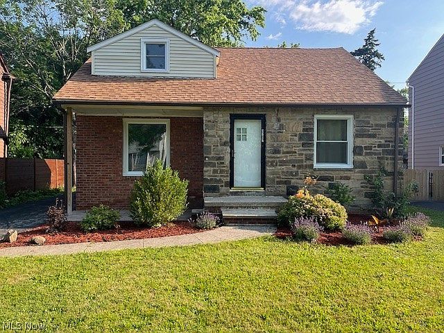 1st image of 3787 Bainbridge Rd