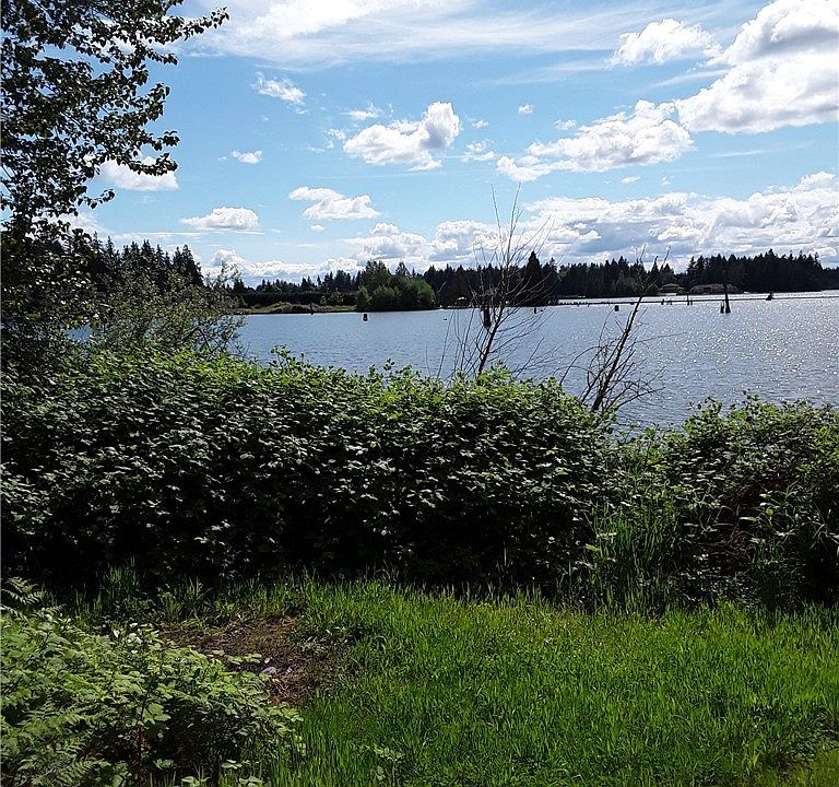 2nd image of 43 218th Ave E