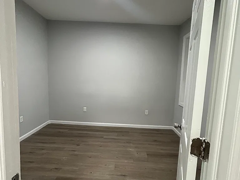 121 Martin St #4 — Photo 8