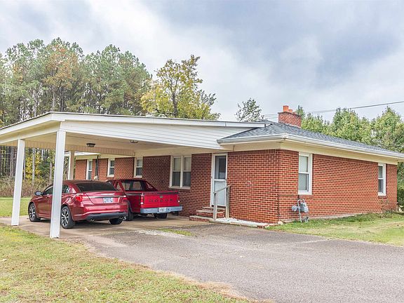 3rd image of 33 Skyline Dr