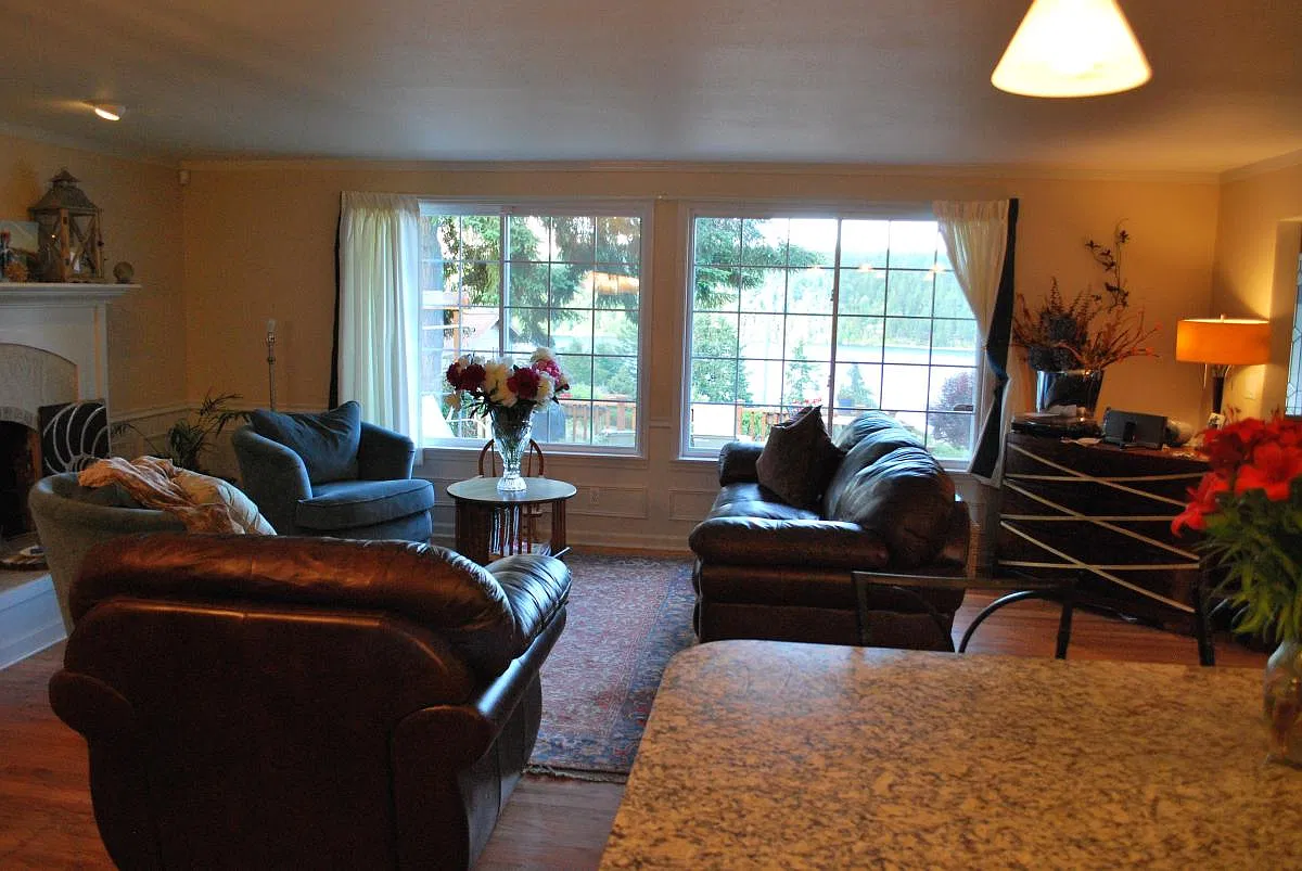 3 bed, 2.5 bath, 2052 sqft, $2,800 — Photo 4