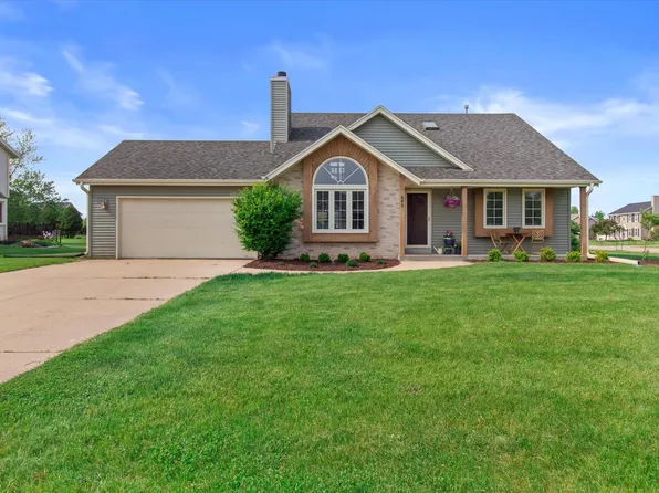 642 Small Farm ROAD, Mukwonago, WI 53149