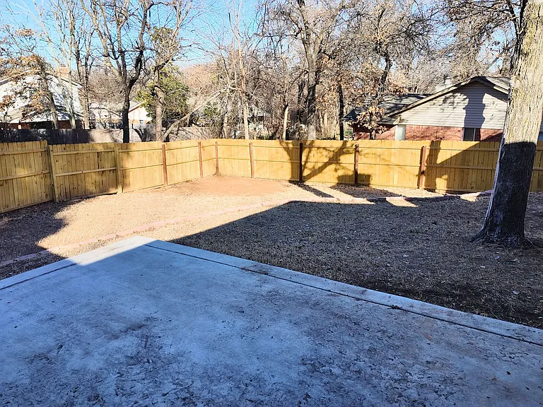 225 N Tunbridge Rd — Photo 64