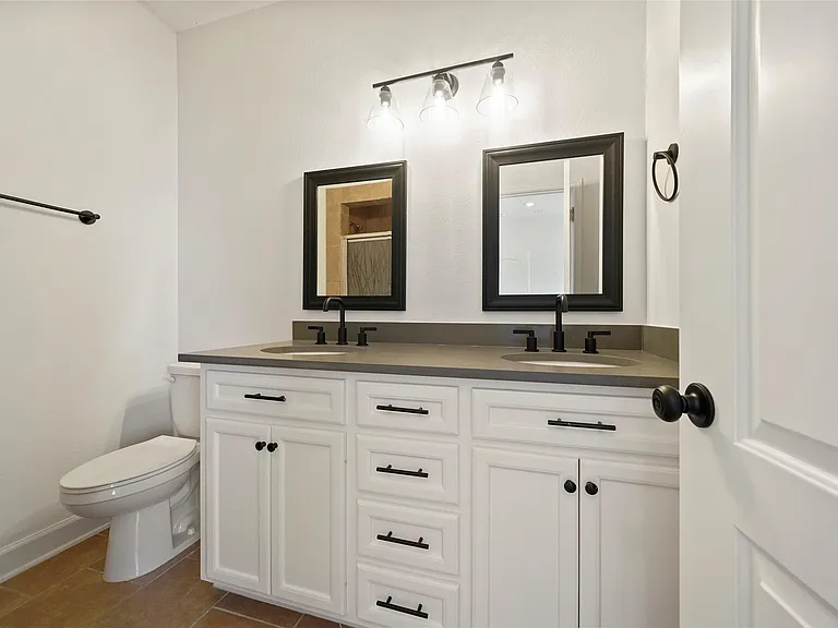 5408 Jonathan Ln — Photo 23