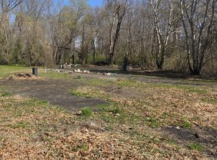 225 E Washington St, Carrier Mills, IL 62917