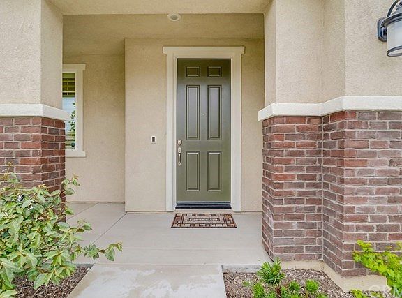 3rd image of 3926 Scarlet Oak Ct