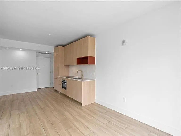 90 NE 32nd St #CU-901 — Photo 13