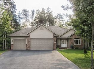 2272 Meadow Dr, Kronenwetter, WI 54455