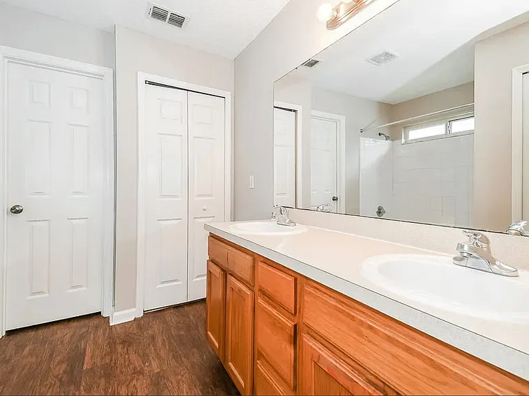 9270 Thunderbolt Dr — Photo 9